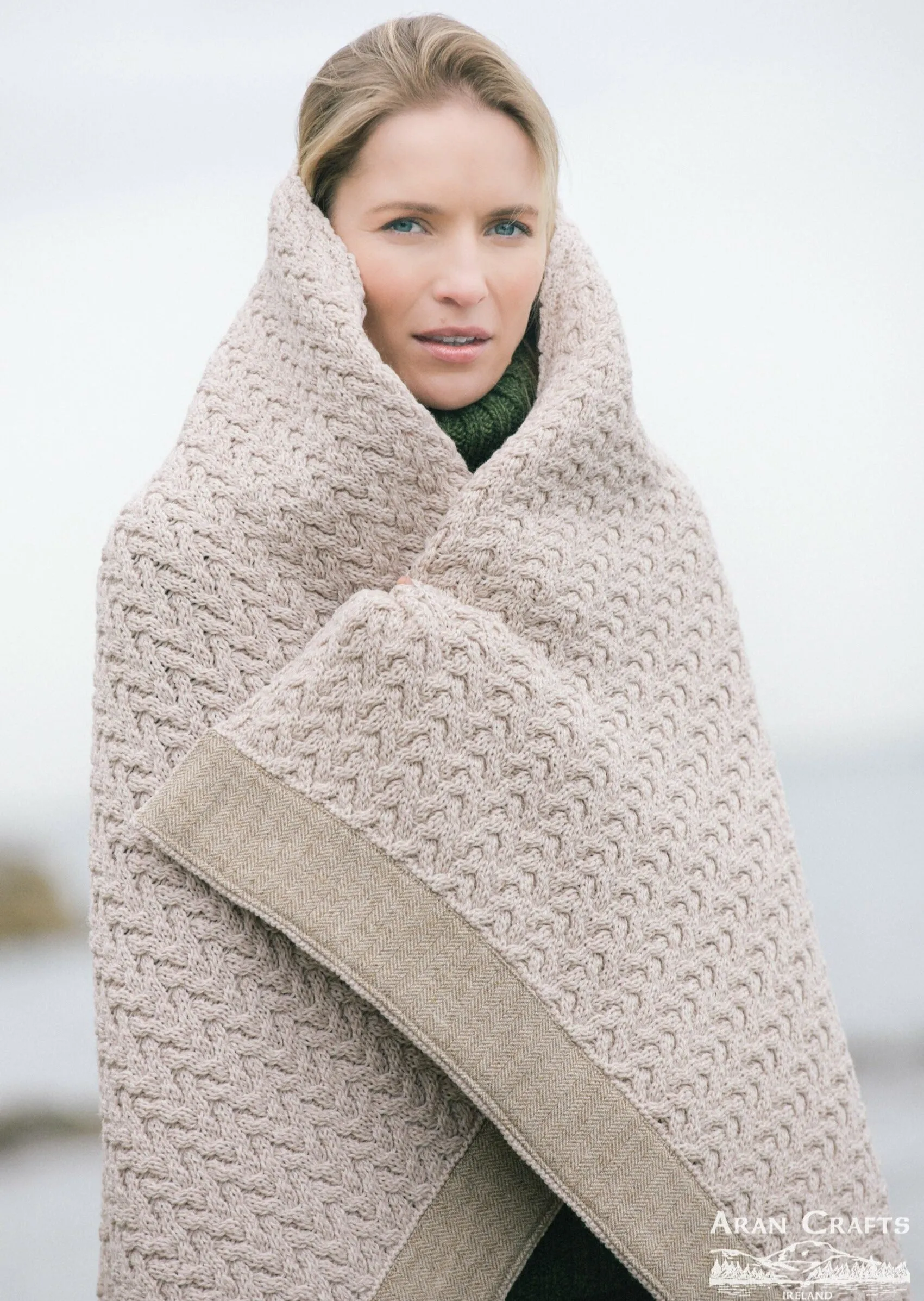 Aran Throw with Tweed Trim | Oatmeal