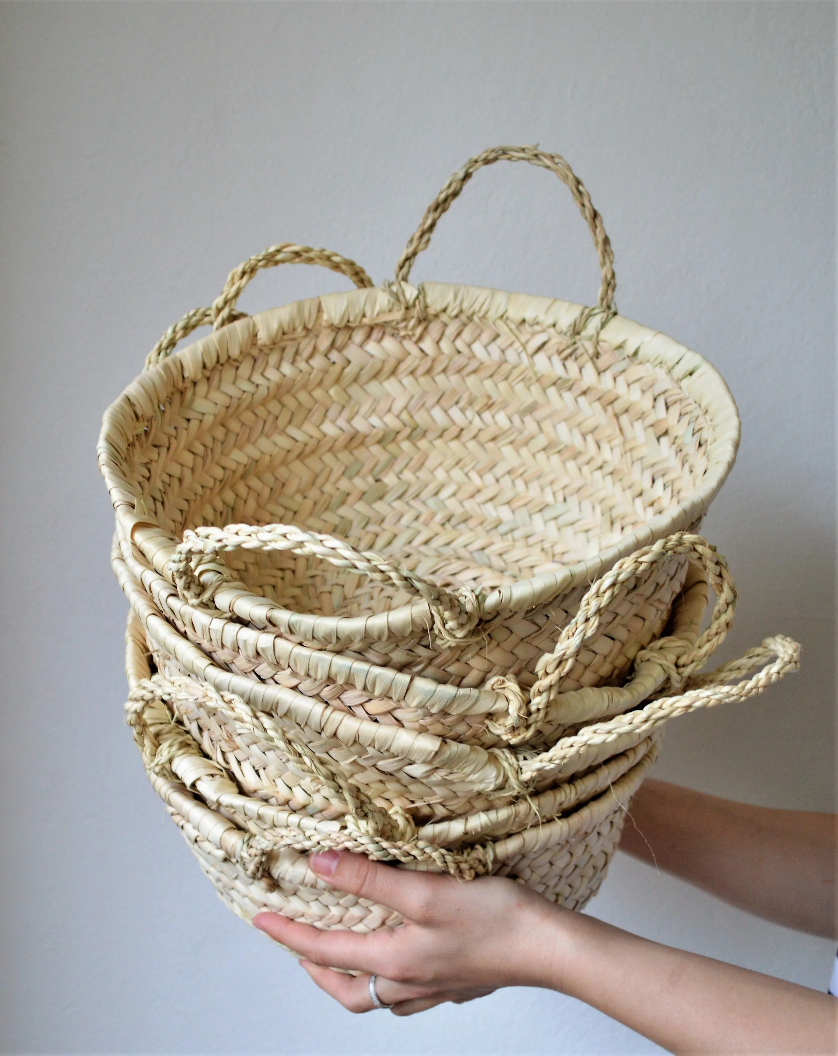 Hand woven Egyptian storage flat round basket - Large size