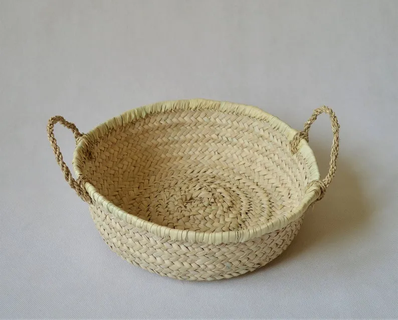 Hand woven Egyptian storage flat round basket - Large size
