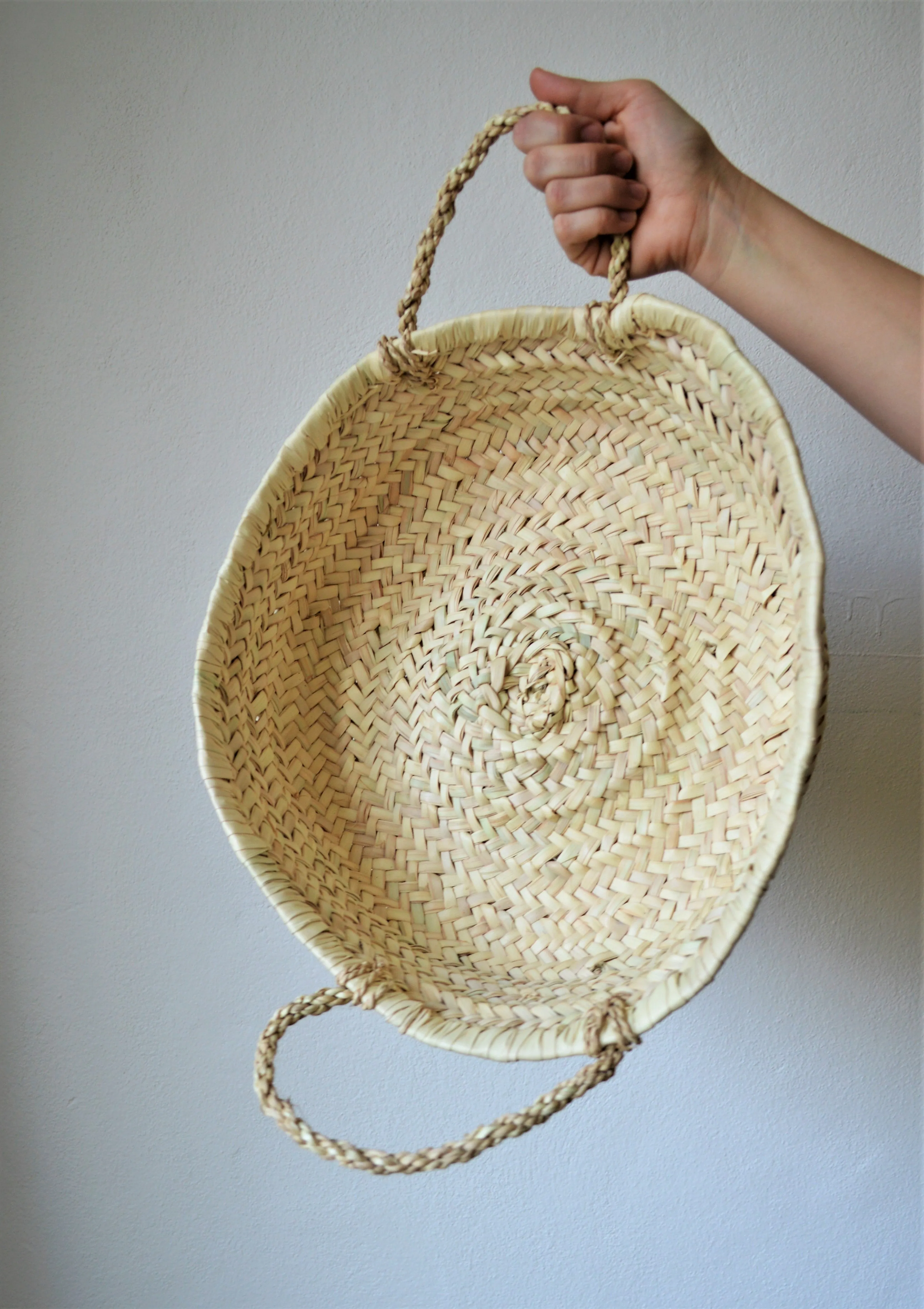 Hand woven Egyptian storage flat round basket - Large size