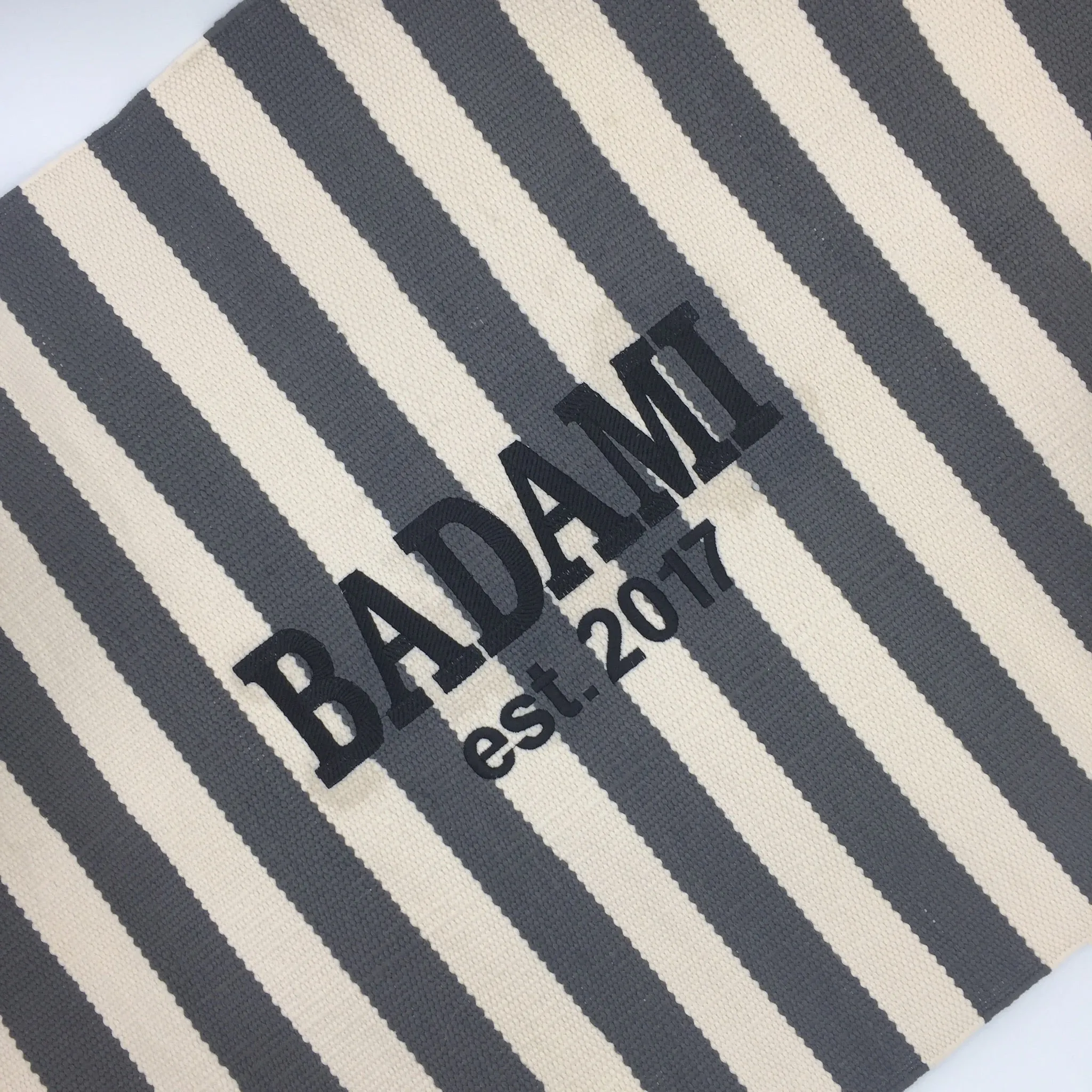 Indoor/Outdoor Narrow Stripe Rug