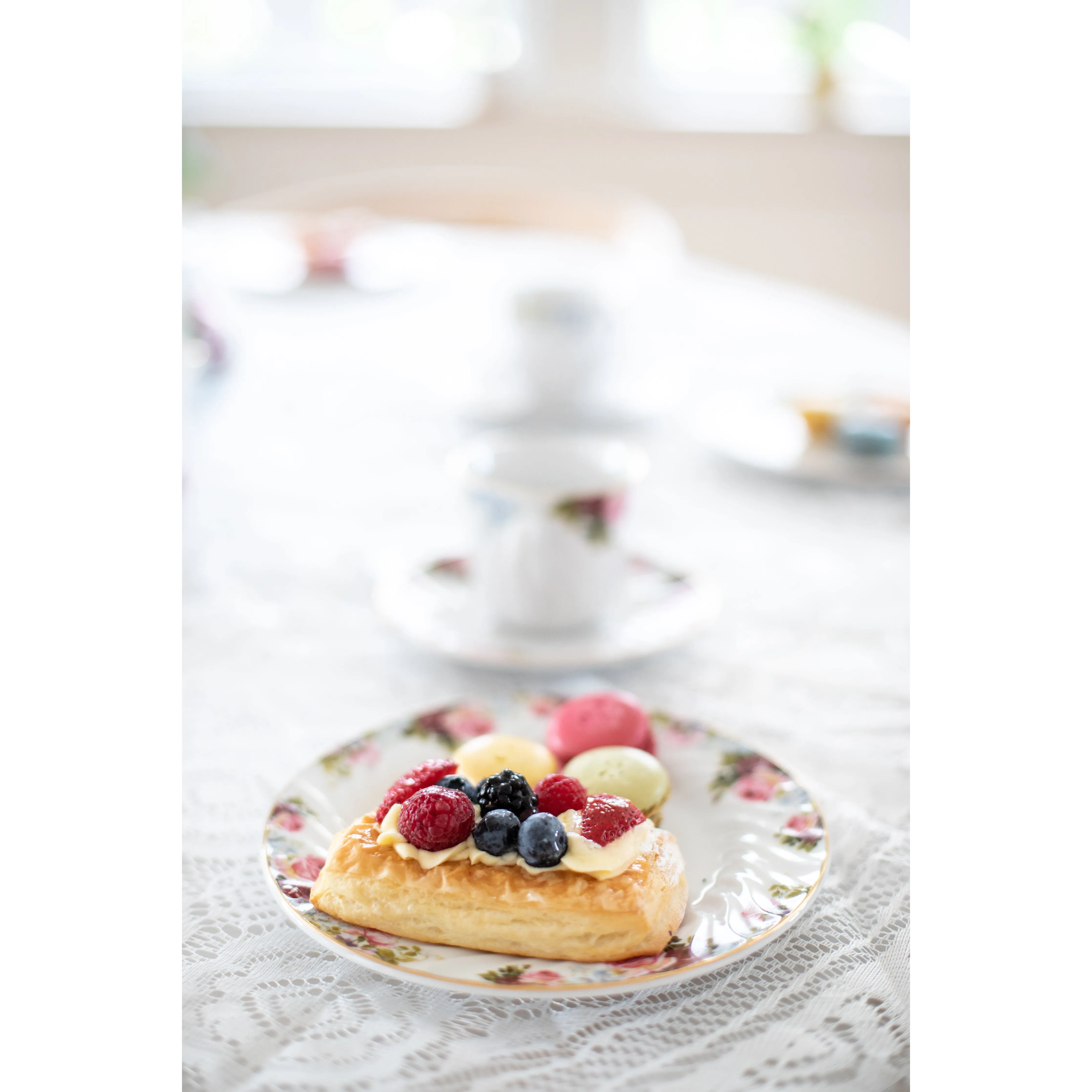 Limited Edition: Vintage Bloom Dessert Plates (6) - Sustainable Beauty for Every Dessert