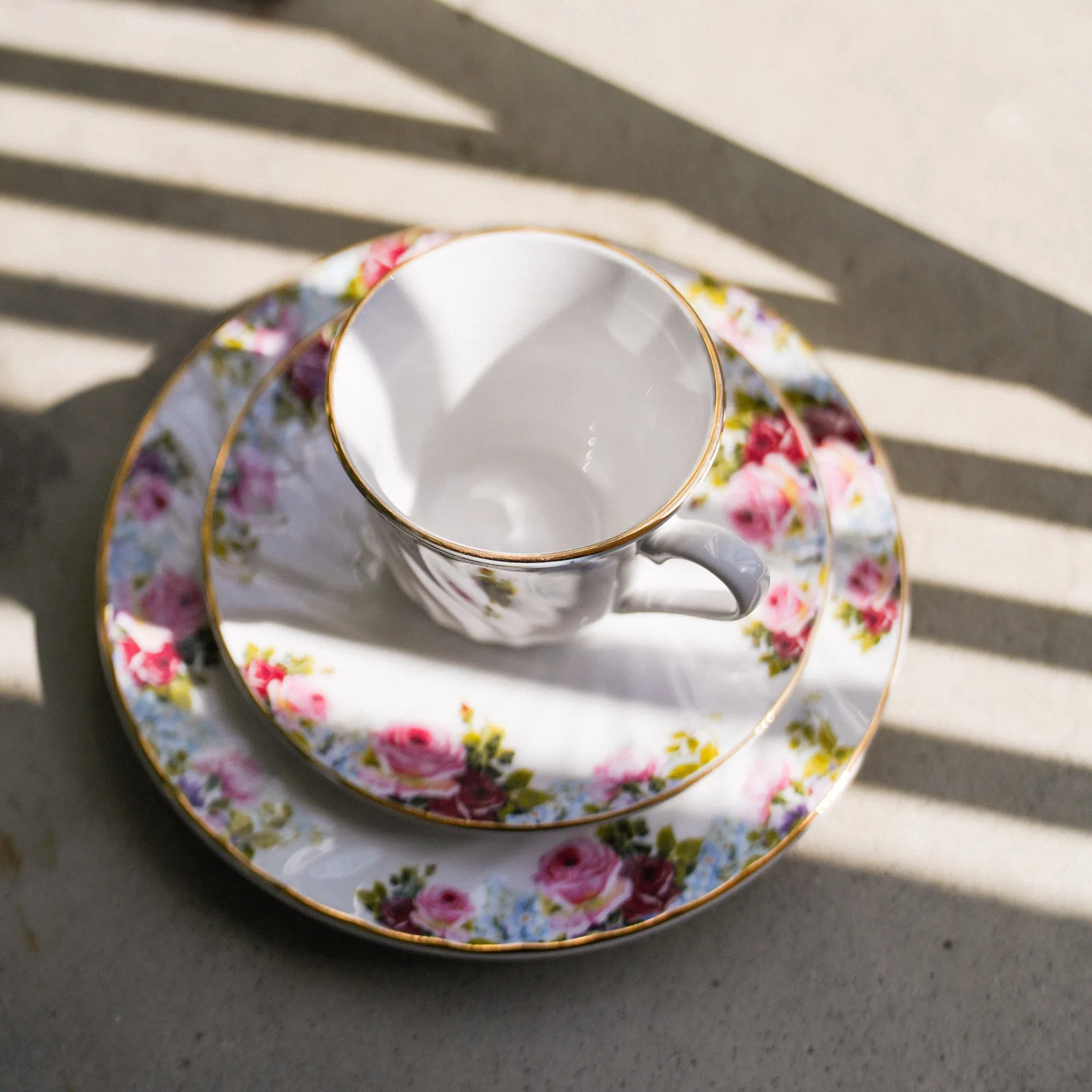 Limited Edition: Vintage Bloom Dessert Plates (6) - Sustainable Beauty for Every Dessert
