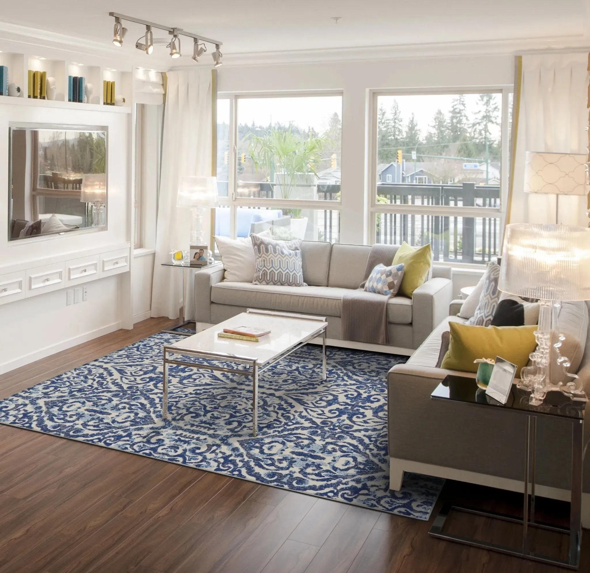 Milton 6533466F Blue/Ivory Rug
