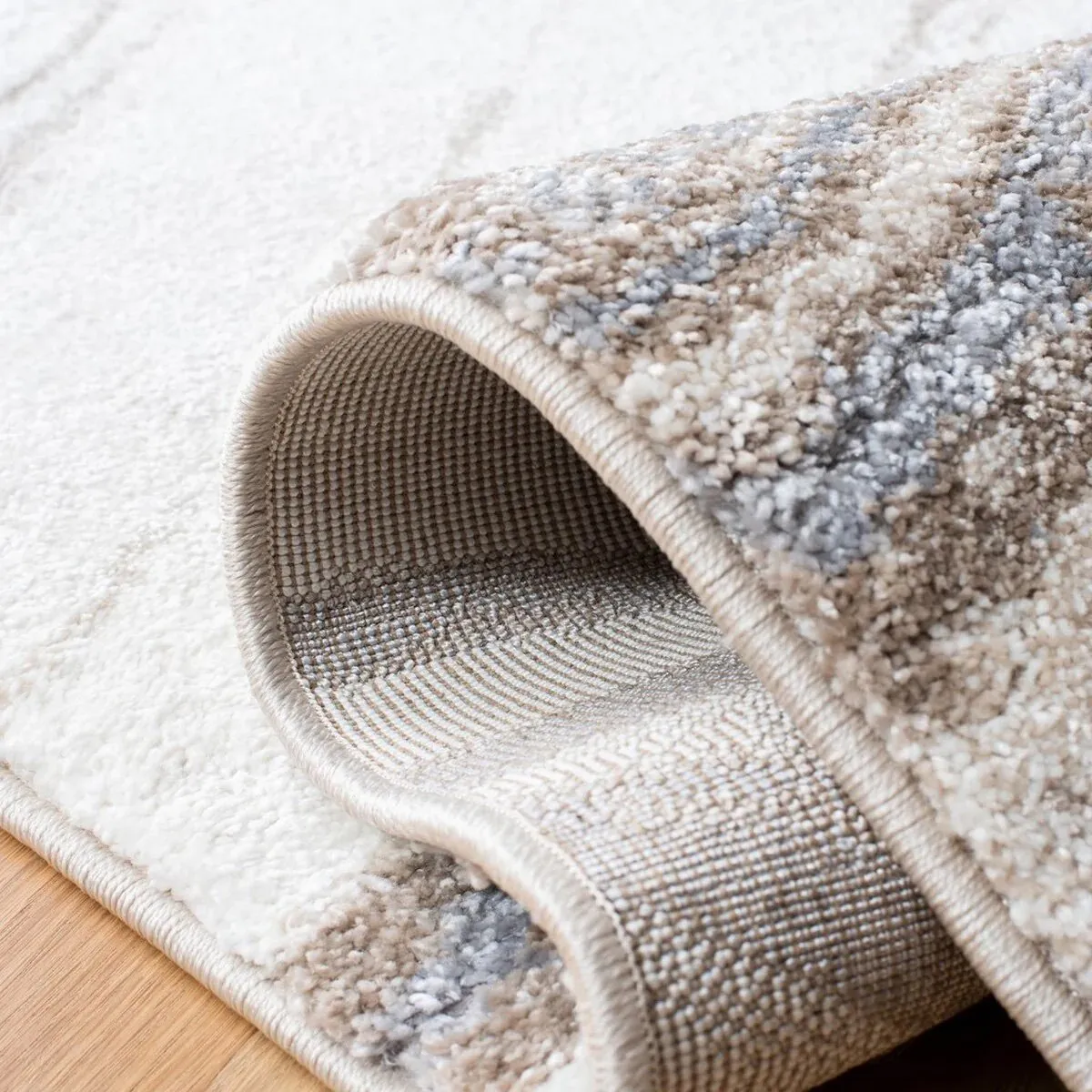 Mineral 333 Ivory Rug by Rug Culture