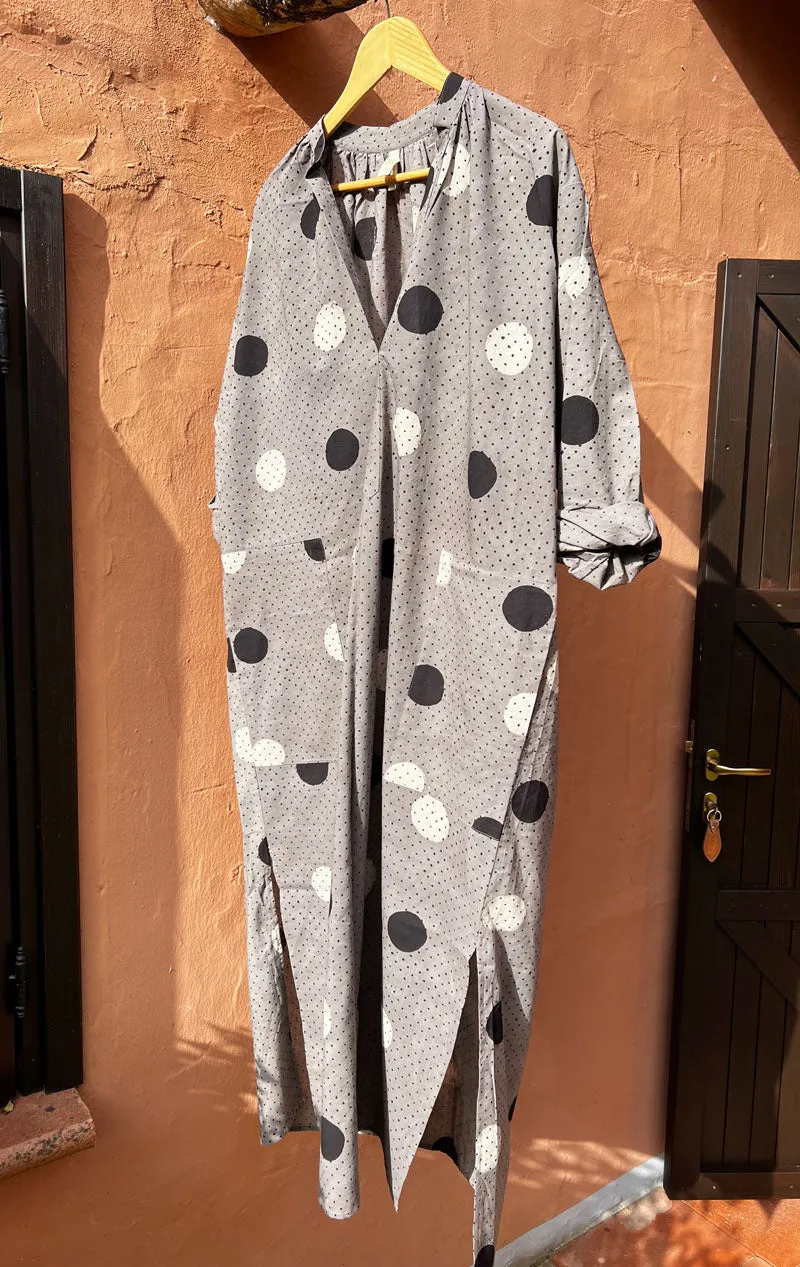 Natural Dye Dabu Dot caftan