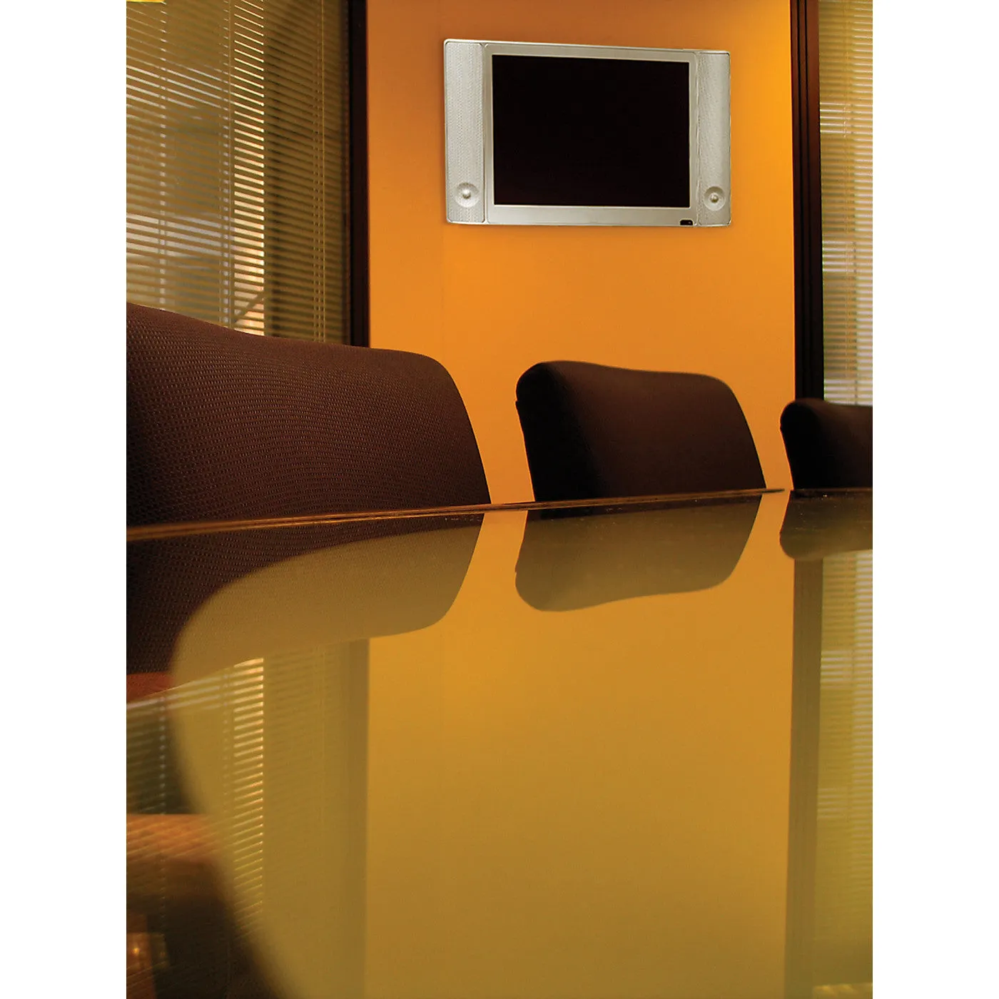 Peerless SF630 SmartMount Universal Flat Wall Mount for 10-29" TVs