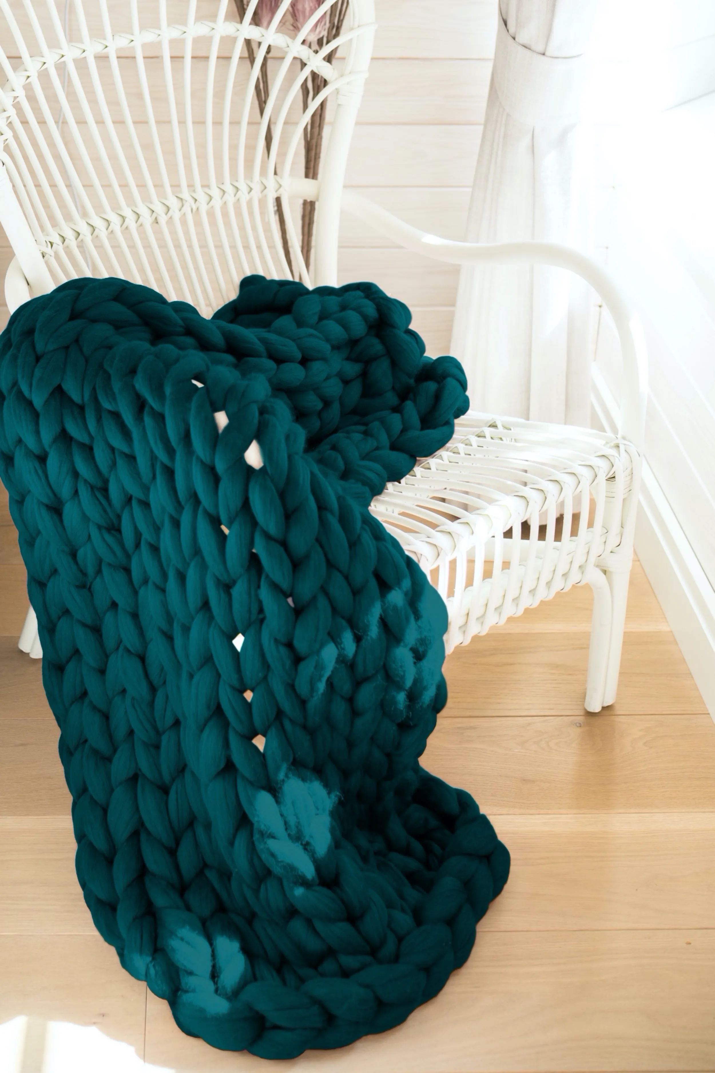 Square blanket 35”x35” (90x90 cm)