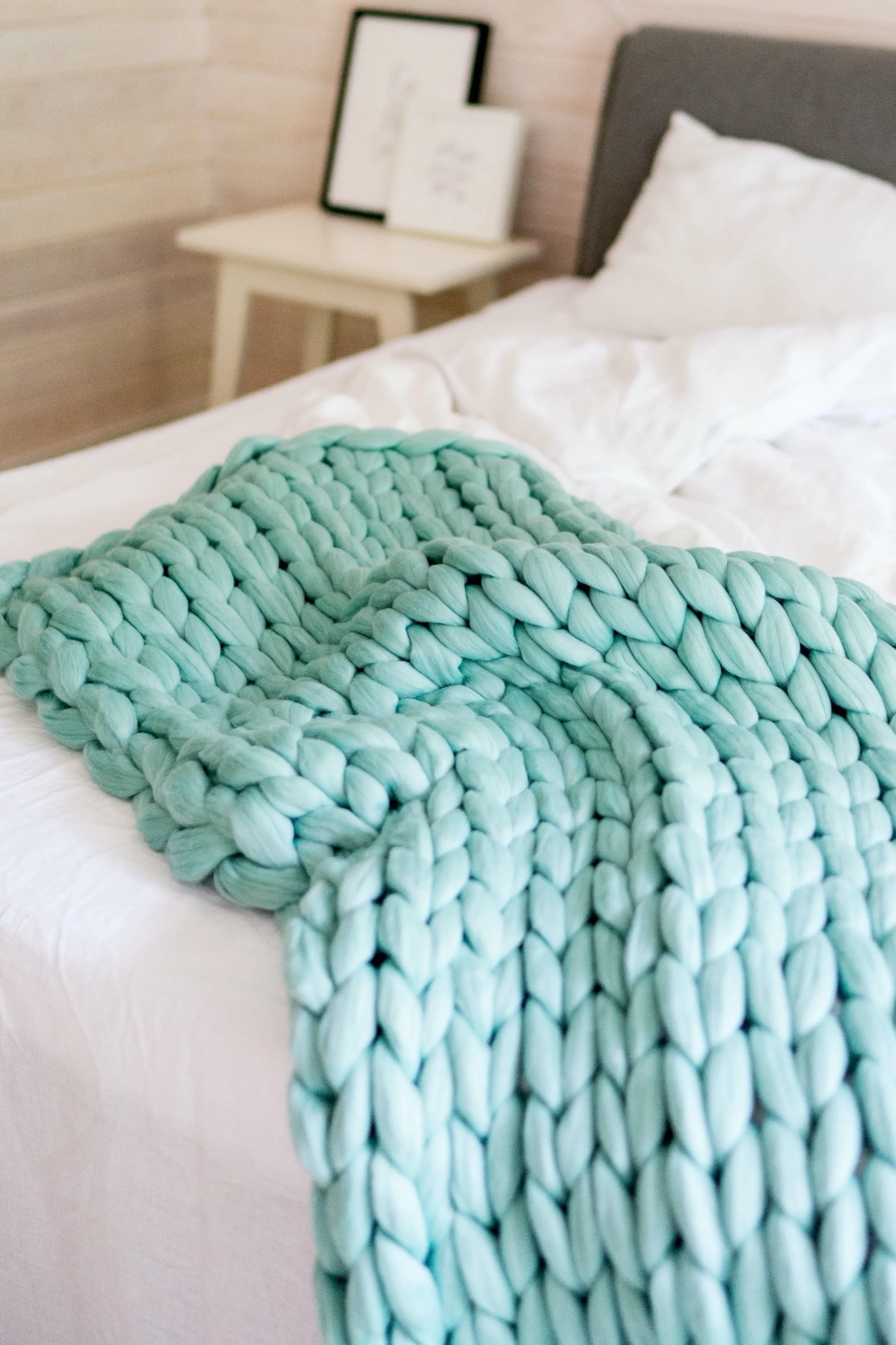 Square blanket 35”x35” (90x90 cm)