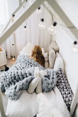 Square blanket 35”x35” (90x90 cm)