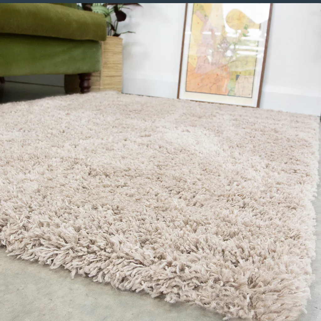 Super Soft Luxury Beige Shaggy Rug