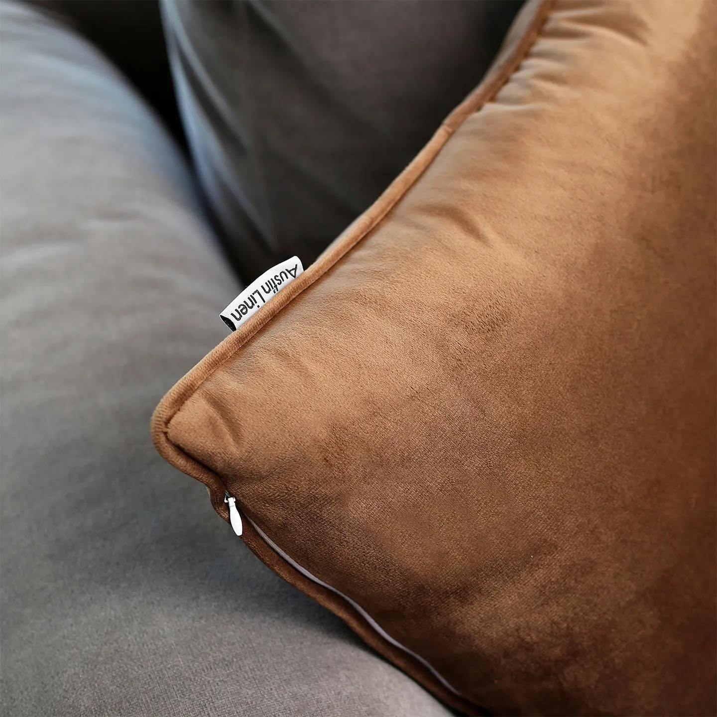 Veloúdo Caress Filled Cushions