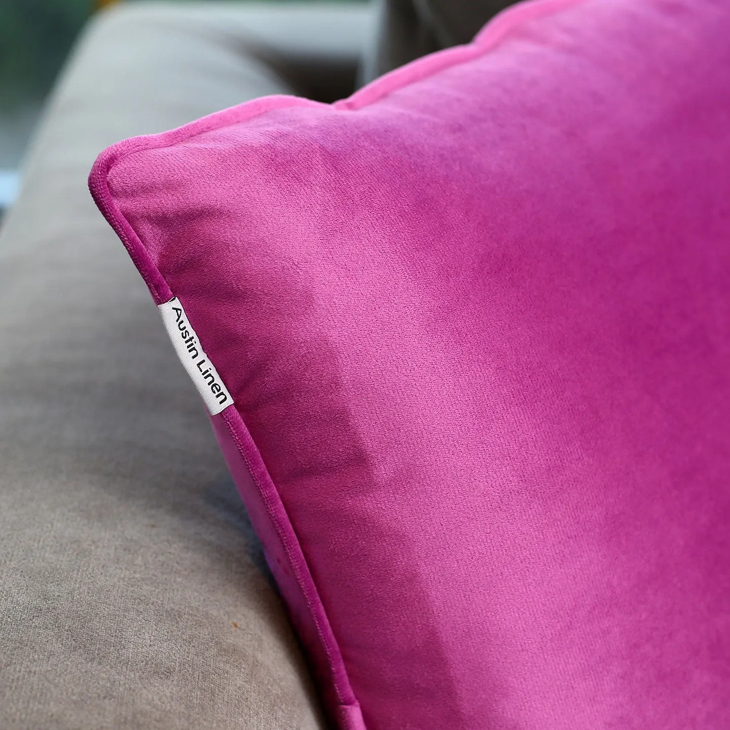 Veloúdo Caress Filled Cushions