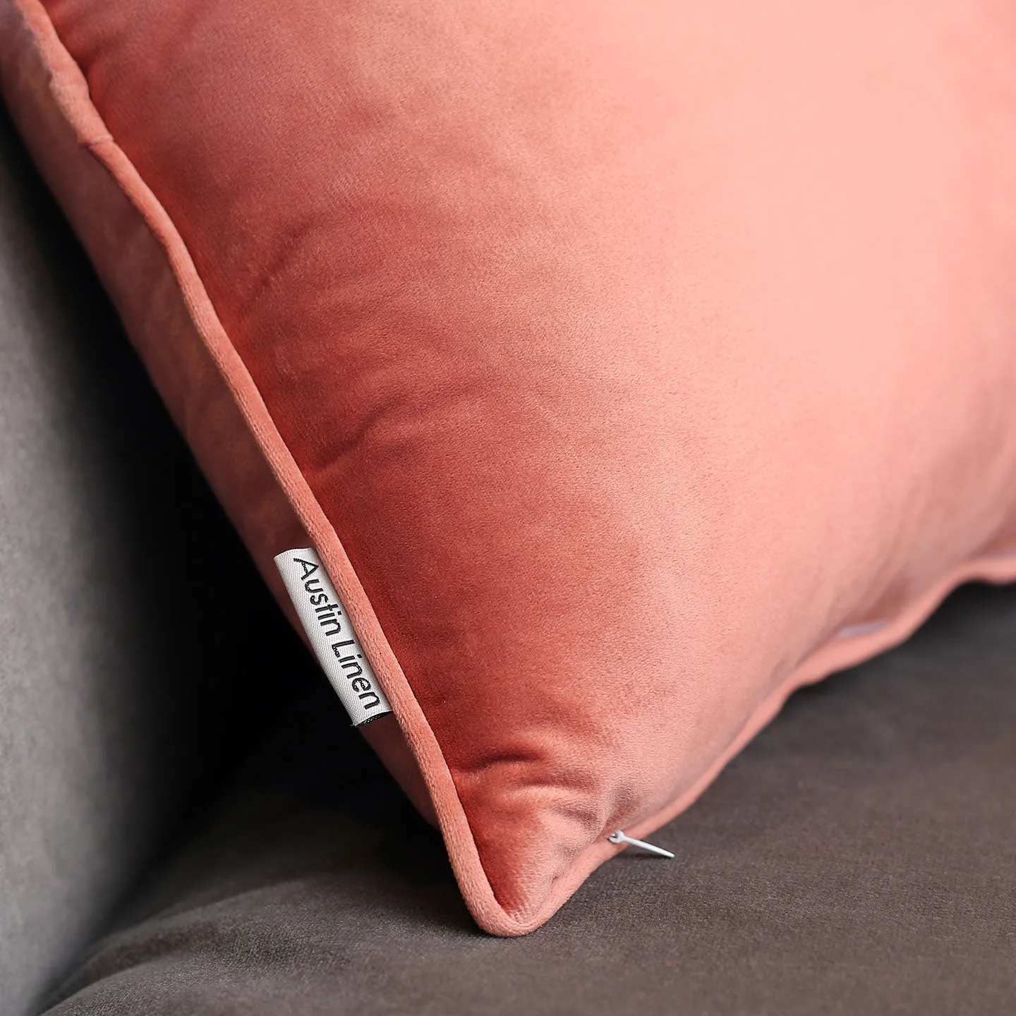 Veloúdo Caress Filled Cushions