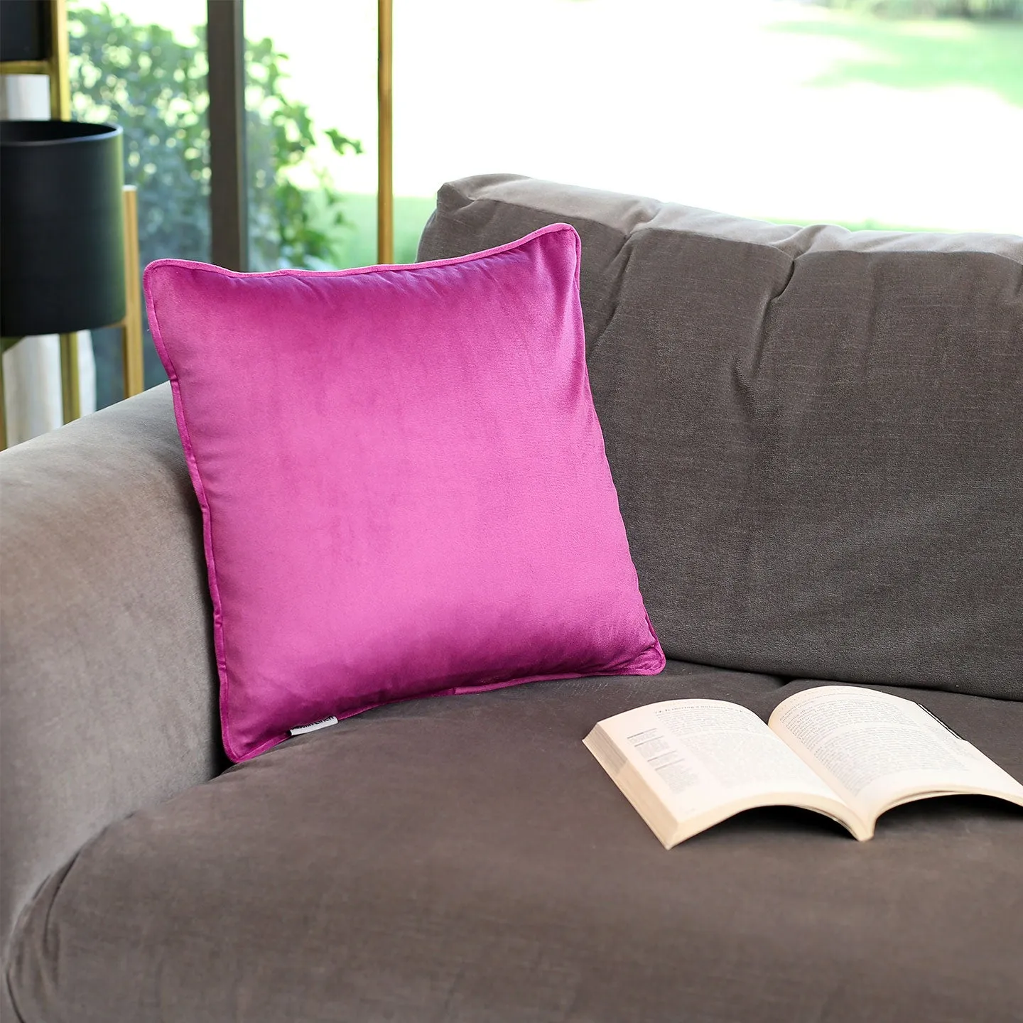 Veloúdo Caress Filled Cushions