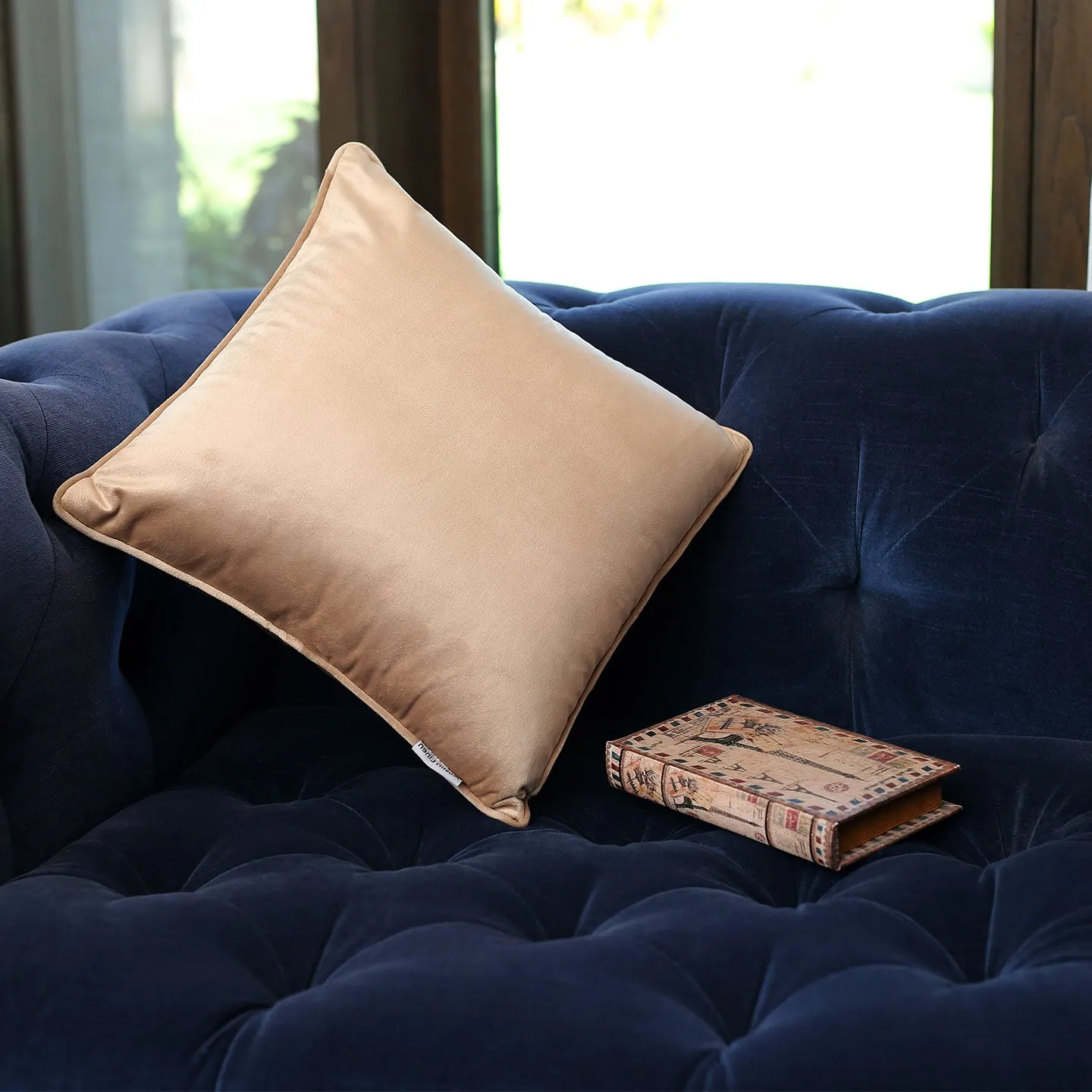 Veloúdo Caress Filled Cushions