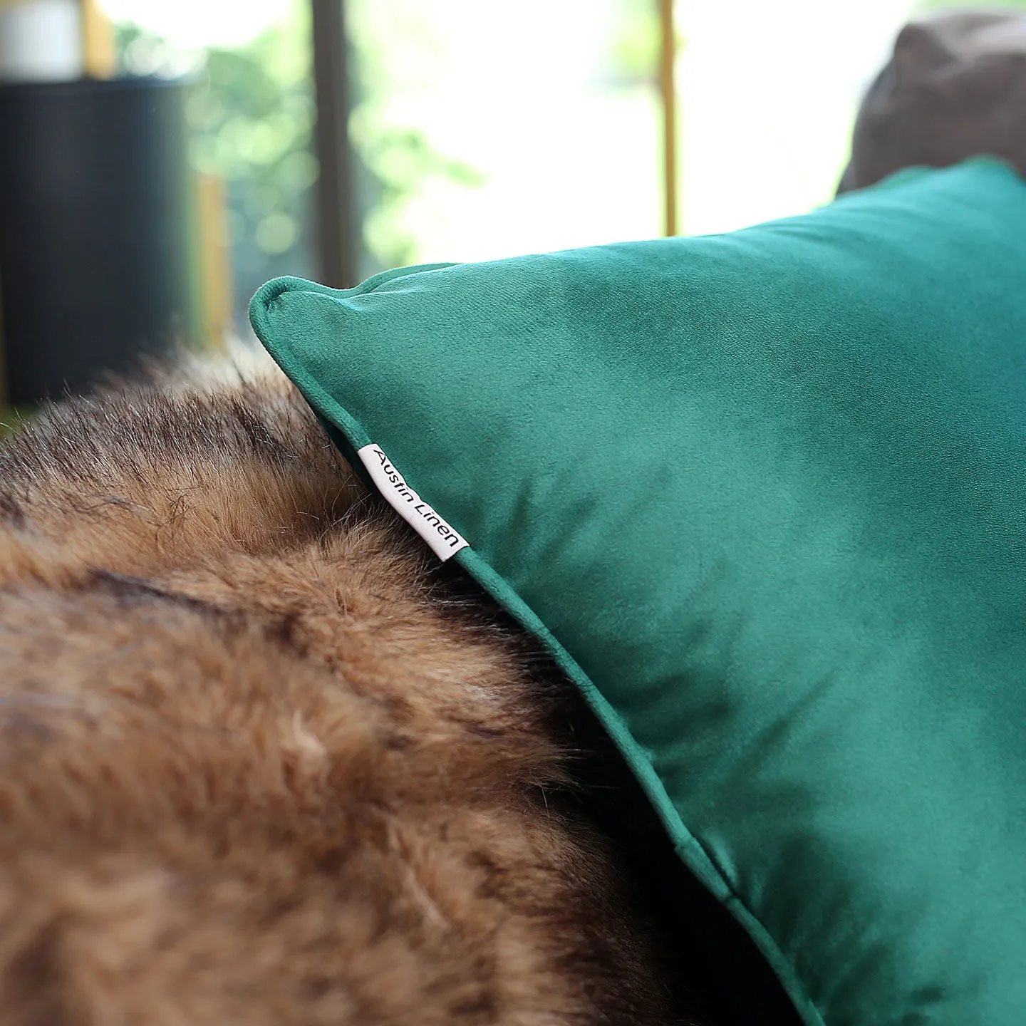 Veloúdo Caress Filled Cushions