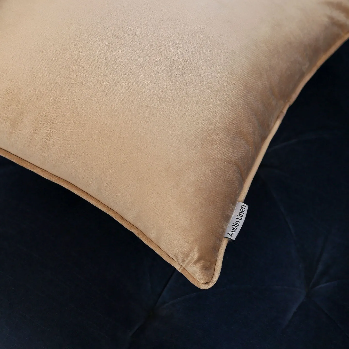 Veloúdo Caress Filled Cushions